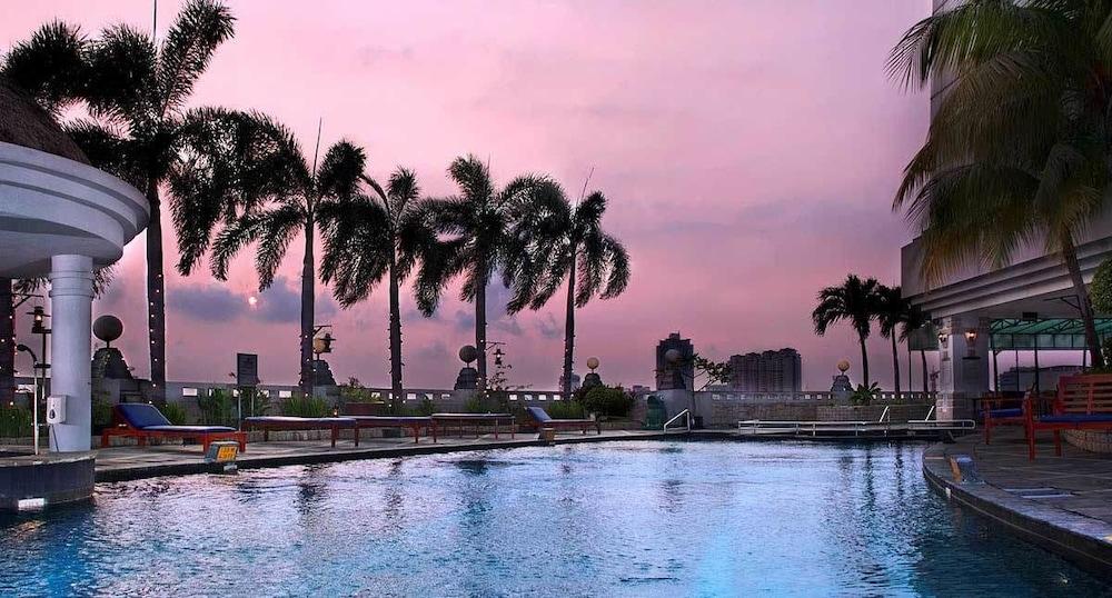 The Media Hotel & Towers Jakarta Luaran gambar