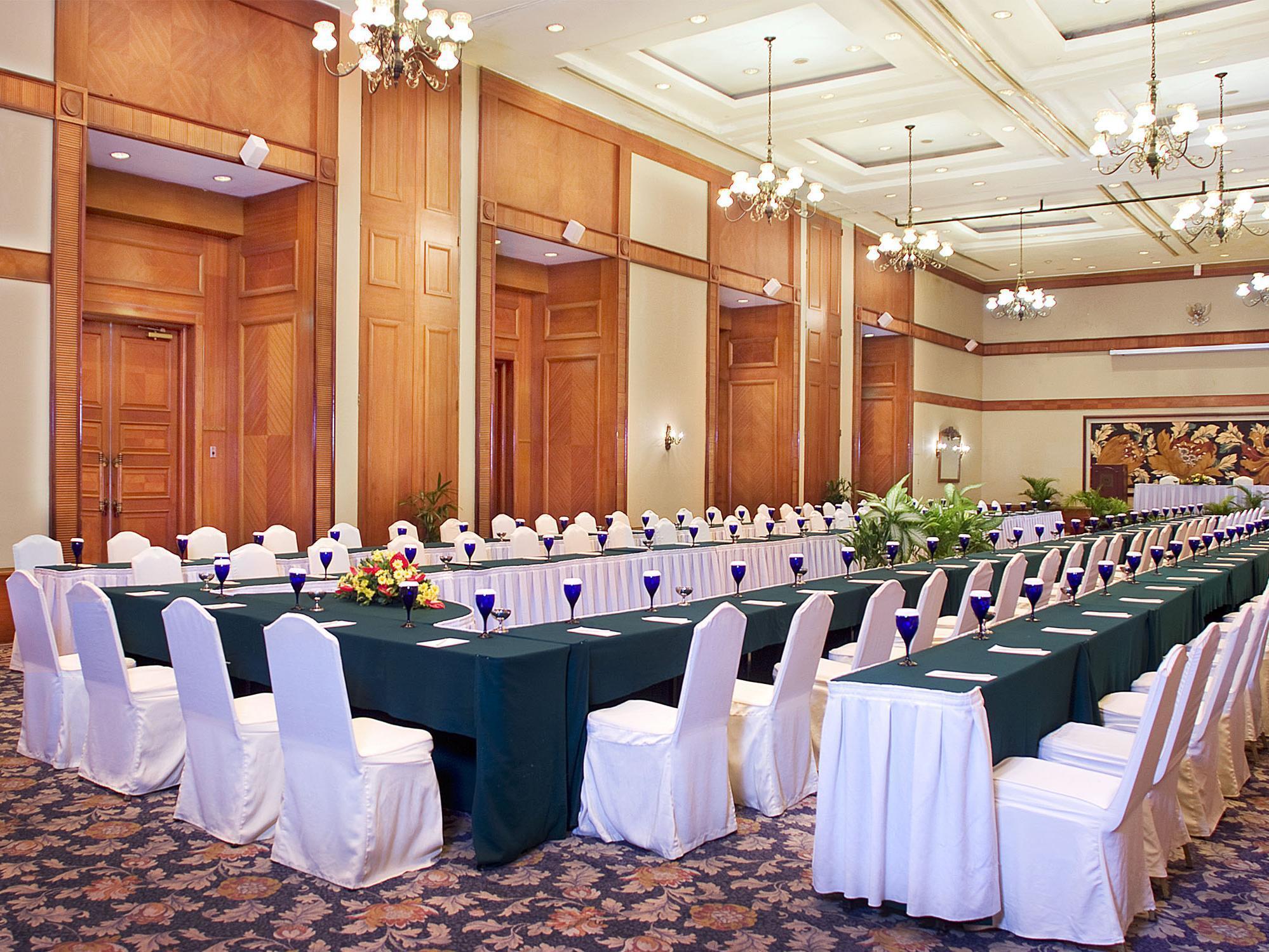 The Media Hotel & Towers Jakarta Luaran gambar