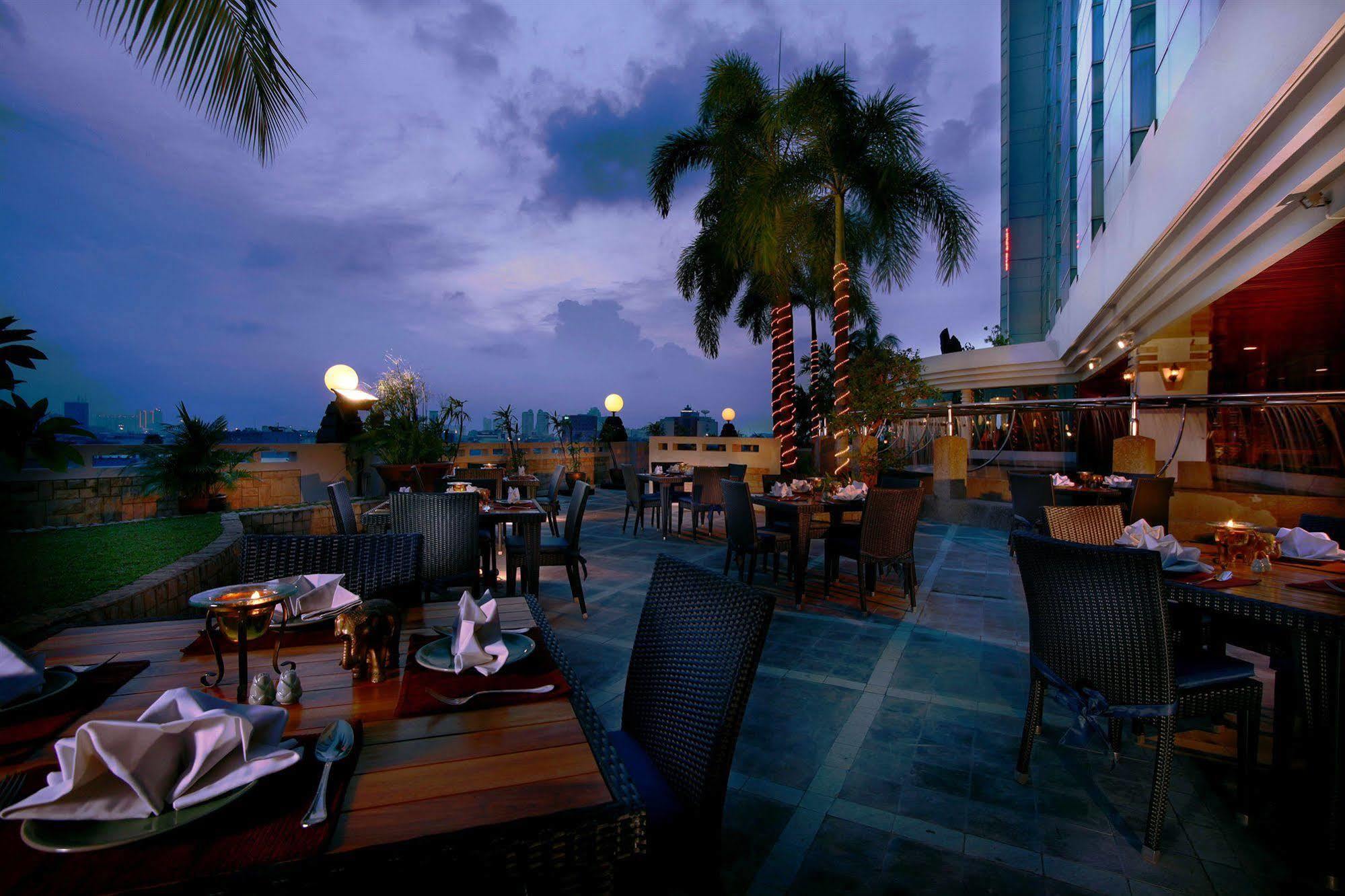 The Media Hotel & Towers Jakarta Luaran gambar